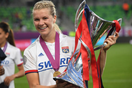 ADA HEGERBERG  football TF1