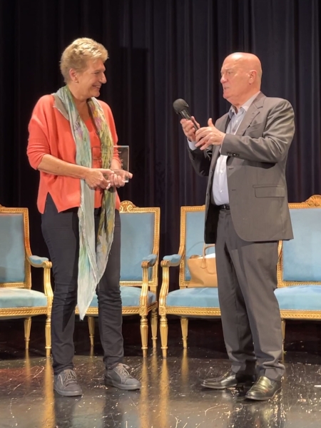 Sophie Dulac reçoit le Trophée 2021 de l'Assemblée des médias et du 7ème art