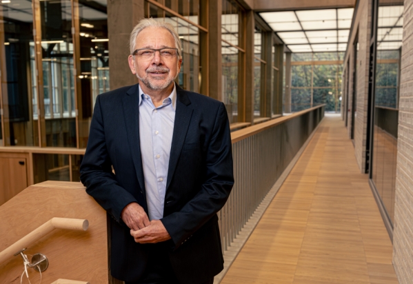 Jean-Paul Philippot dans les nouveaux locaux de la RTBF